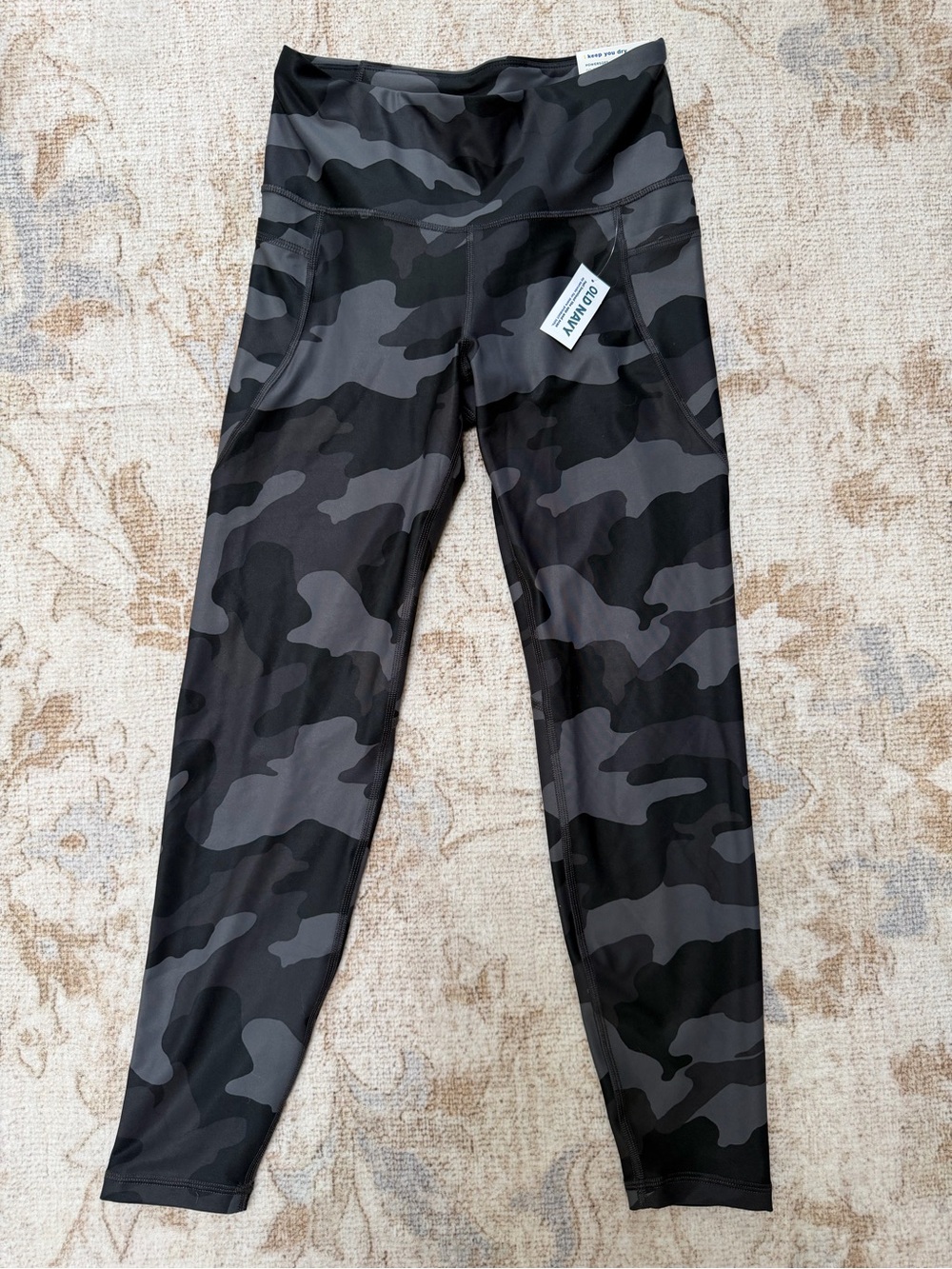 Old Navy Black & Grey Camo High-Waist Leggings